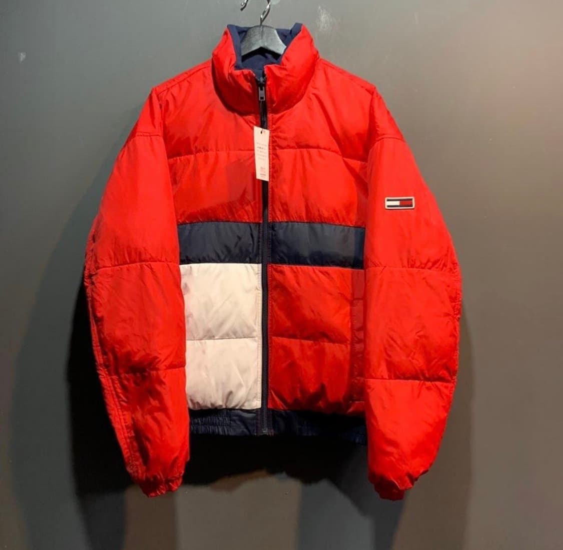 타미 올드스쿨 빅로고 패딩 상품이미지1