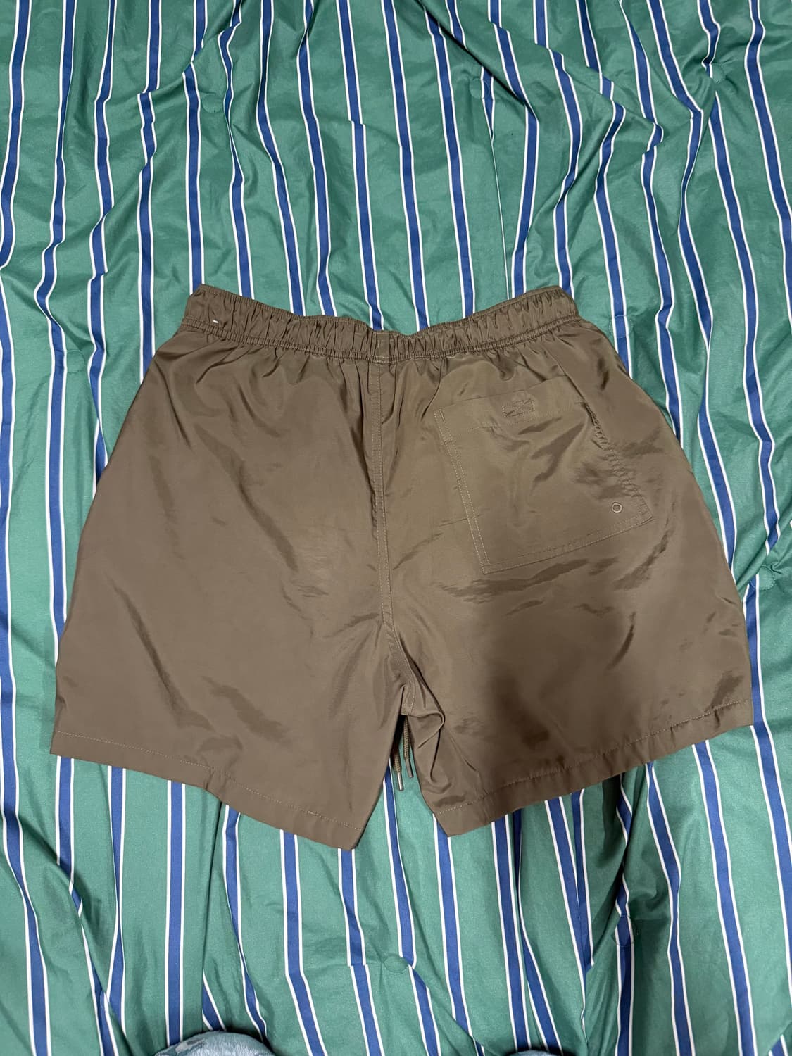 나이키 우븐 플로우 쇼츠 올리브 색상 XL 사이즈 상품이미지3