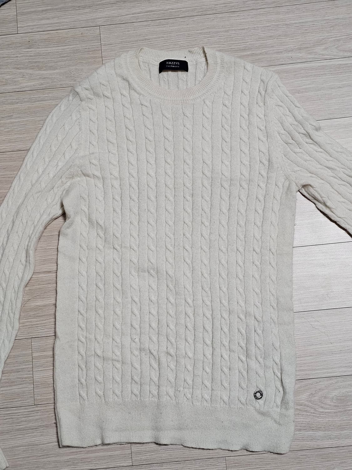 헤지스 캐시100 아이보리 케이블니트 85 상품이미지1