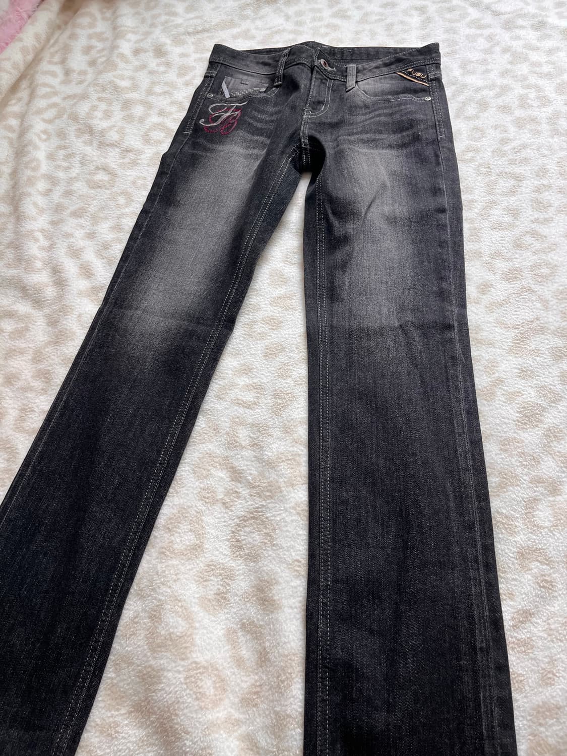 FUBU Black denim red lettering pants 상품이미지3