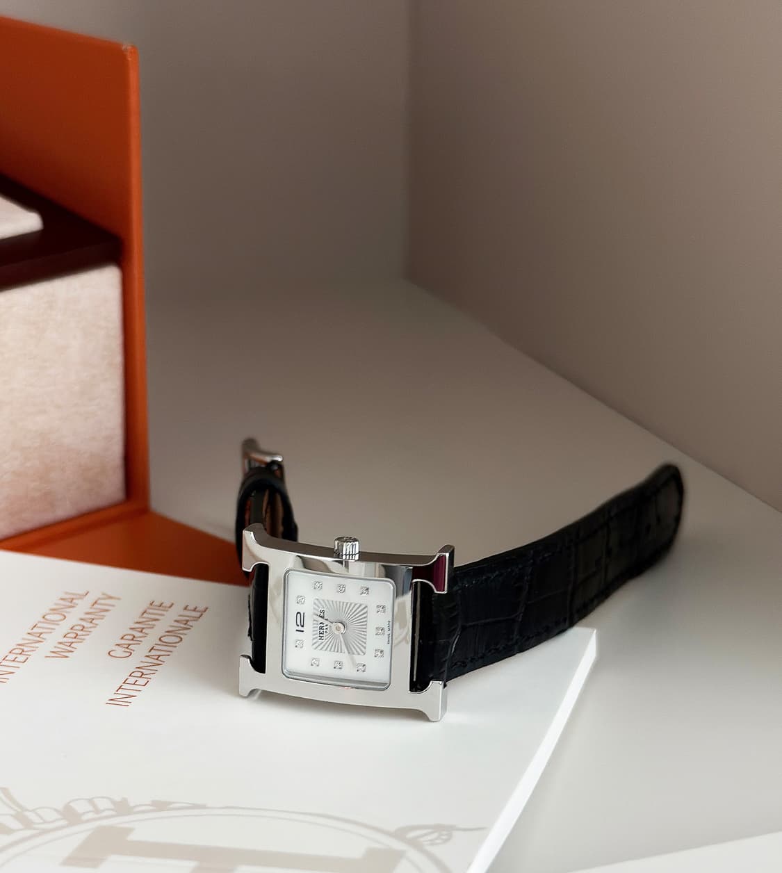 에르메스 H아워 다이아 화이트 쉘 시계 상품이미지4