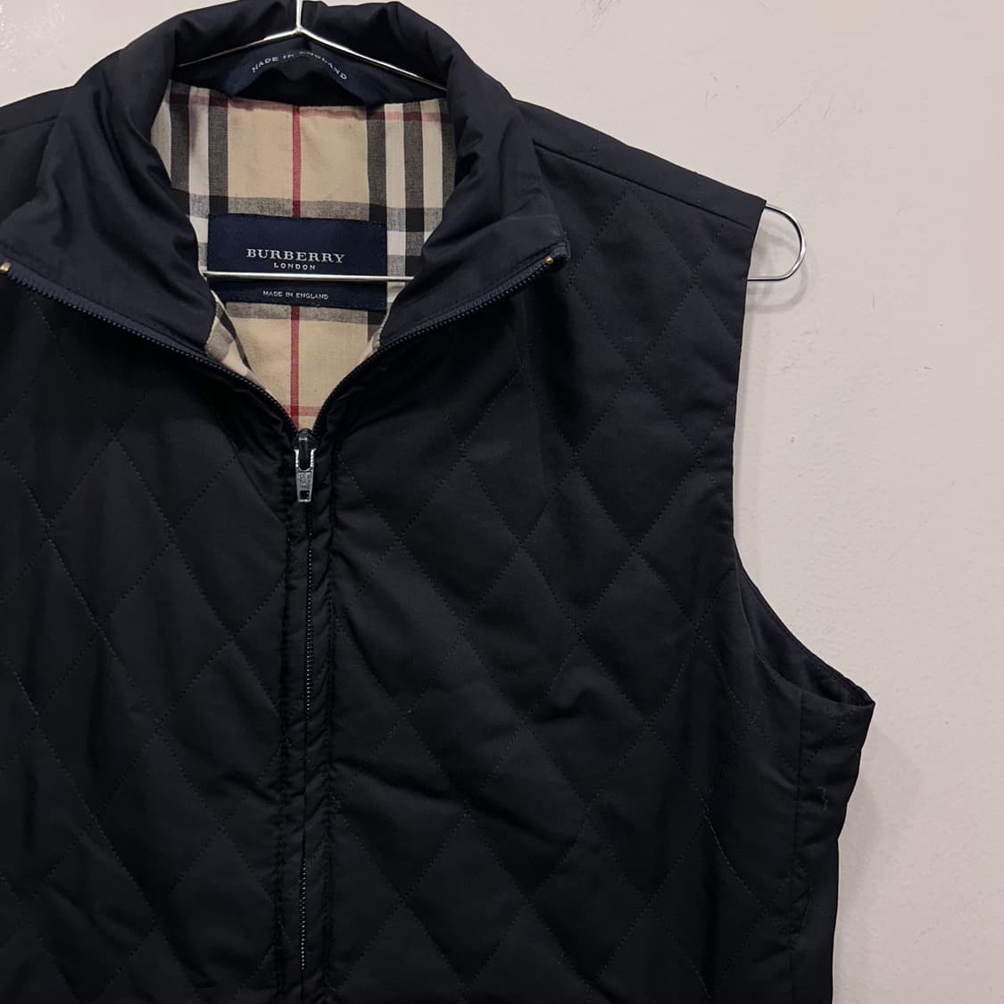 버버리 런던 하이넥 퀼팅 라인 베스트 상품이미지1