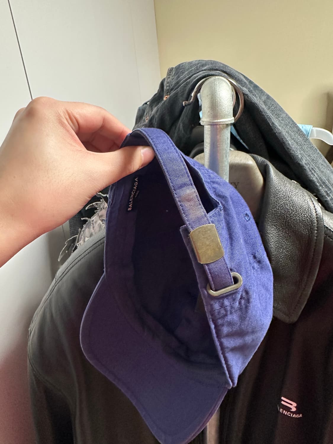 발렌시아가 폴리티컬 캡 59L 상품이미지3