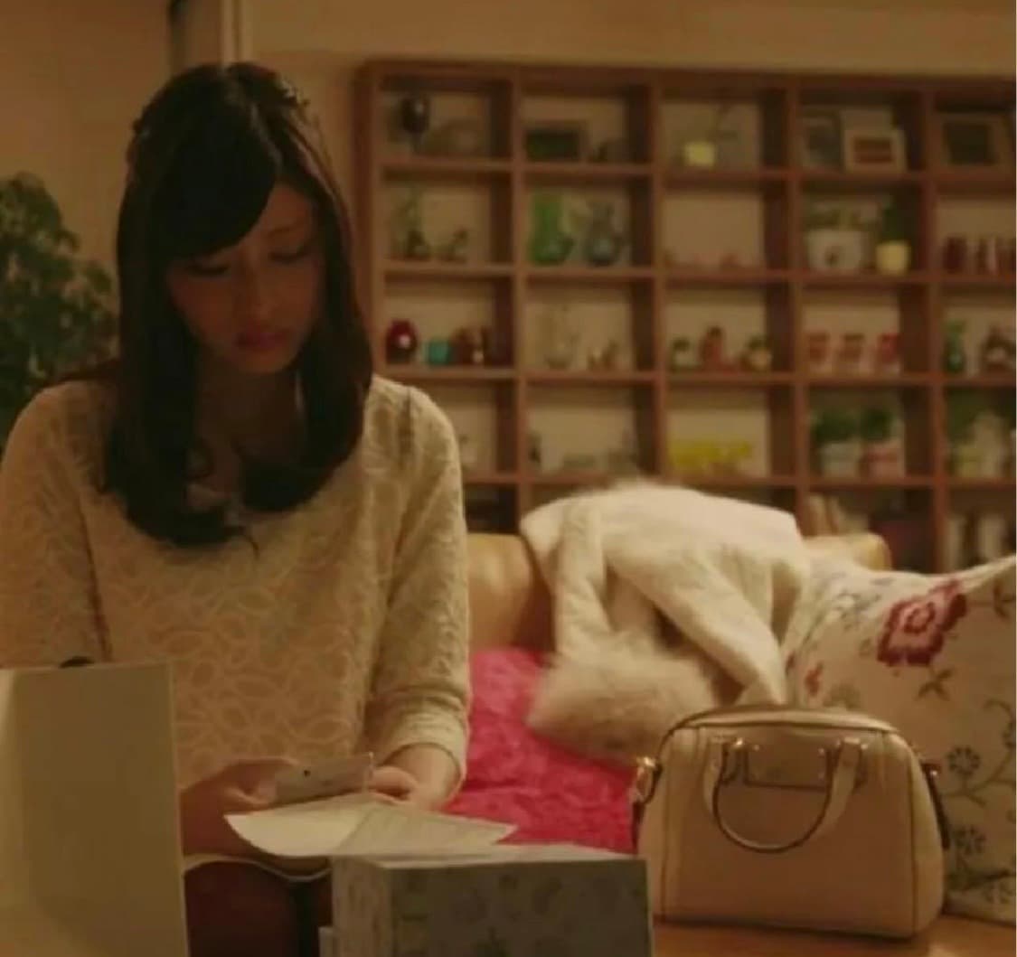 질스튜어트 실연쇼콜라티에 이사하라사토미 착용 숄더백 상품이미지2