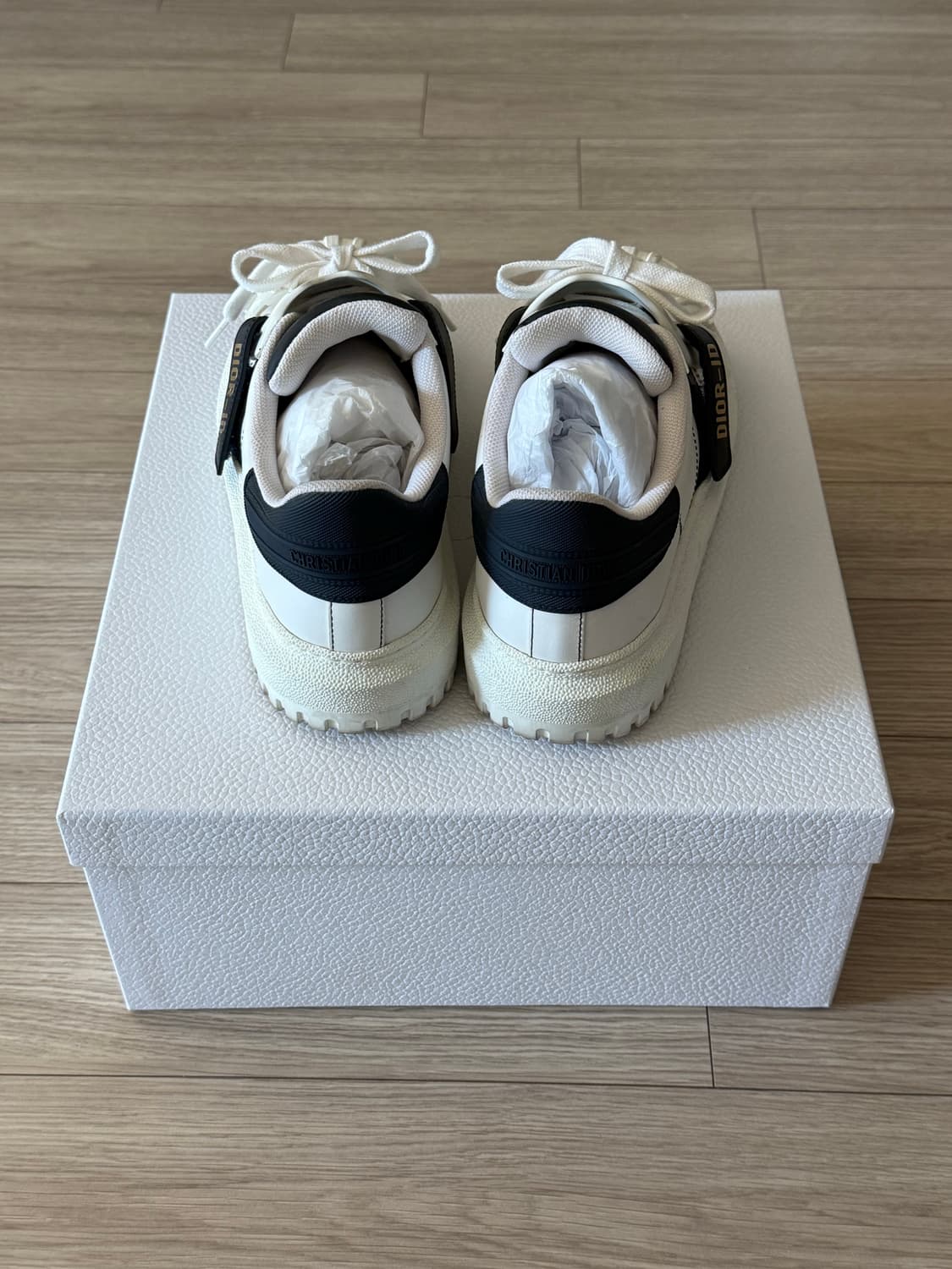 디올 ID 스니커즈 37.5 (245) 상품이미지3
