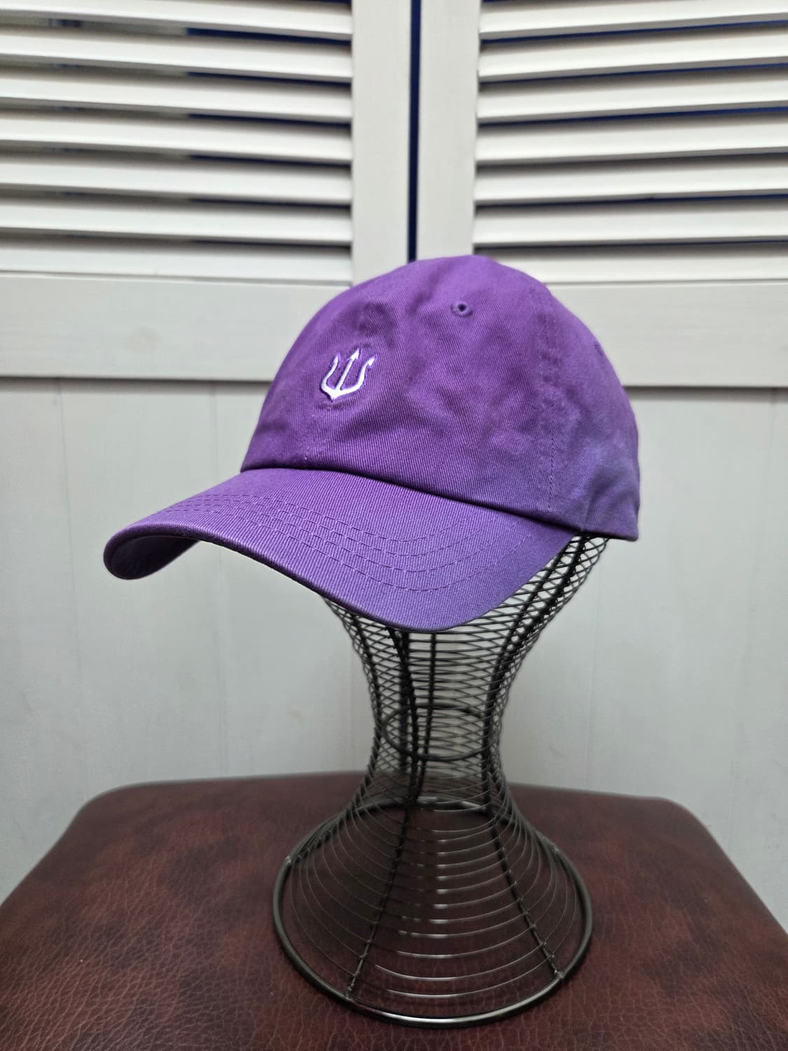 베르툼 삼지창 퍼플 볼캡 상품이미지1