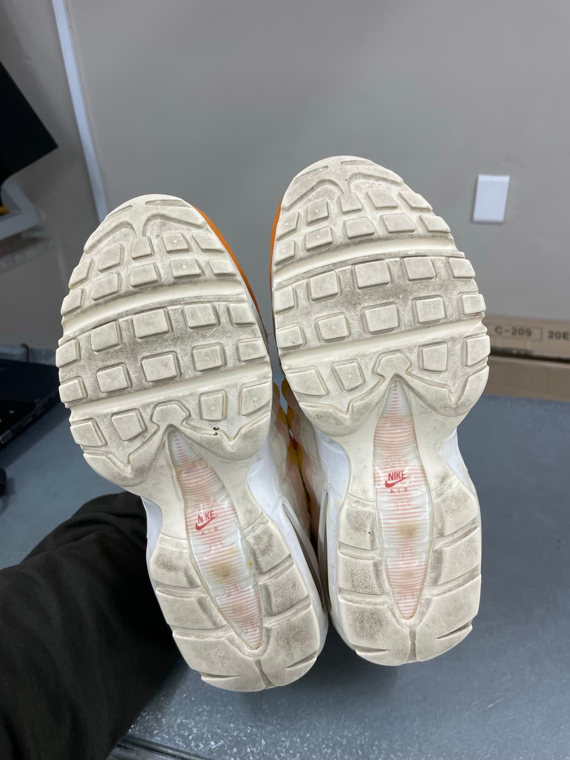 나이키 에어맥스 95 포워드 오렌지 245 상품이미지6