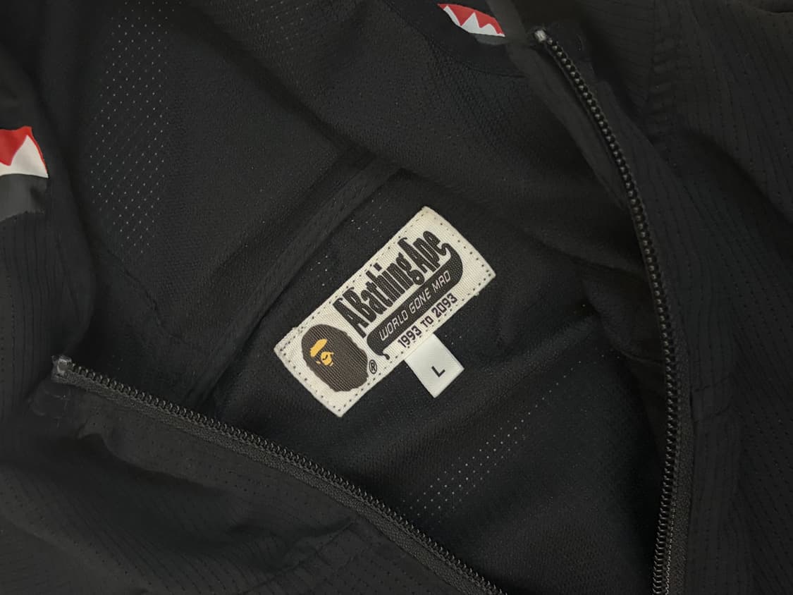 구형 베이프 블랙 샤크 매쉬 바람막이 L 상품이미지4