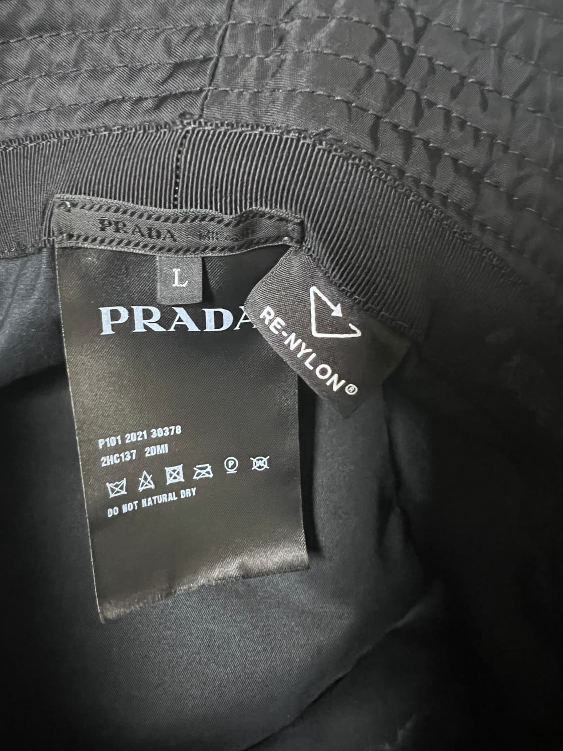 프라다 나일론 버킷햇 L 급처분 상품이미지3
