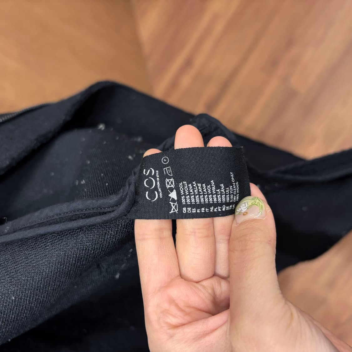 코스 울 니트 롱 코트 히든 지퍼 논카라 디테일 루즈핏 블랙 상품이미지8