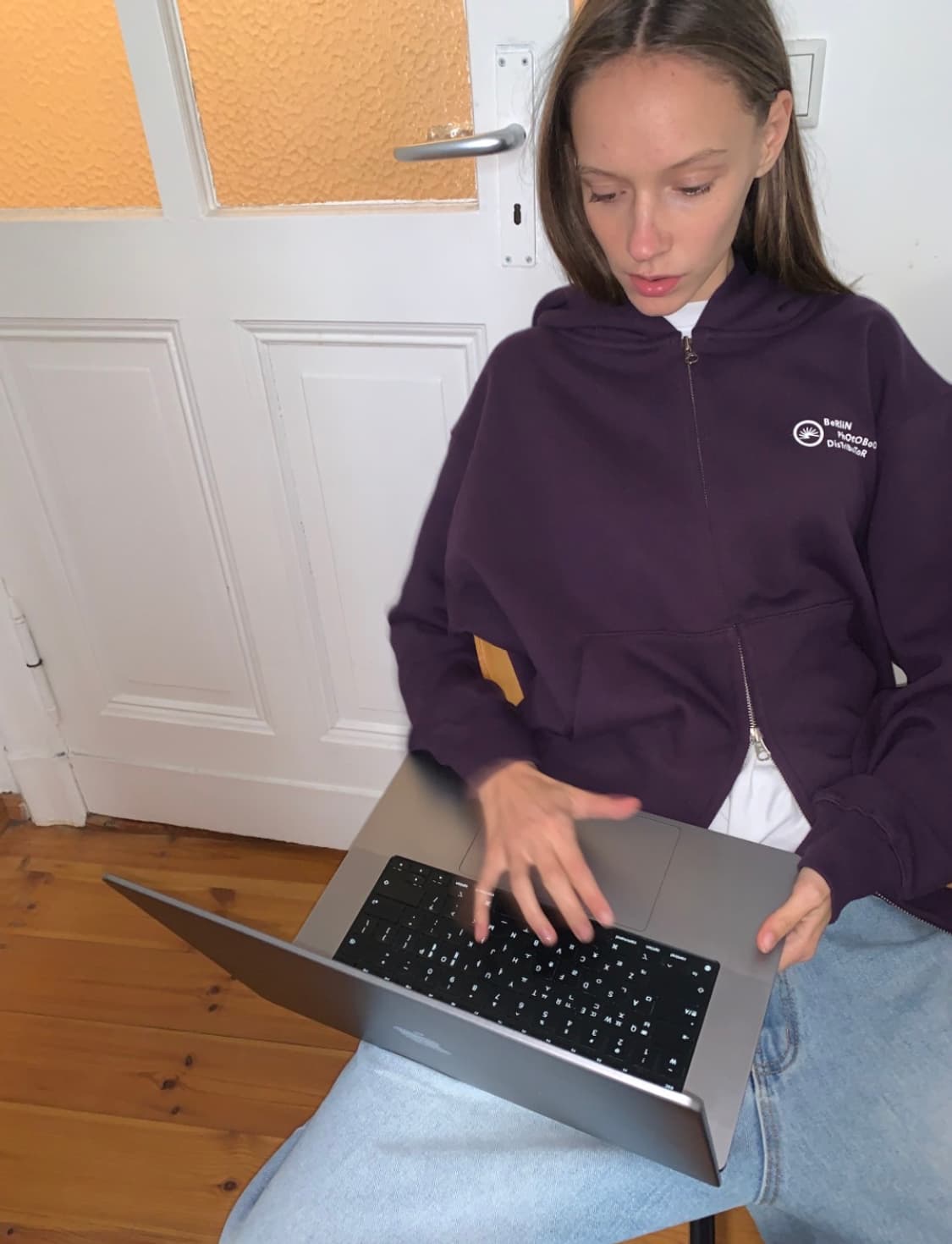 (L) 베를린포토북디스트리뷰션 003 후드 집업 퍼플 상품이미지2