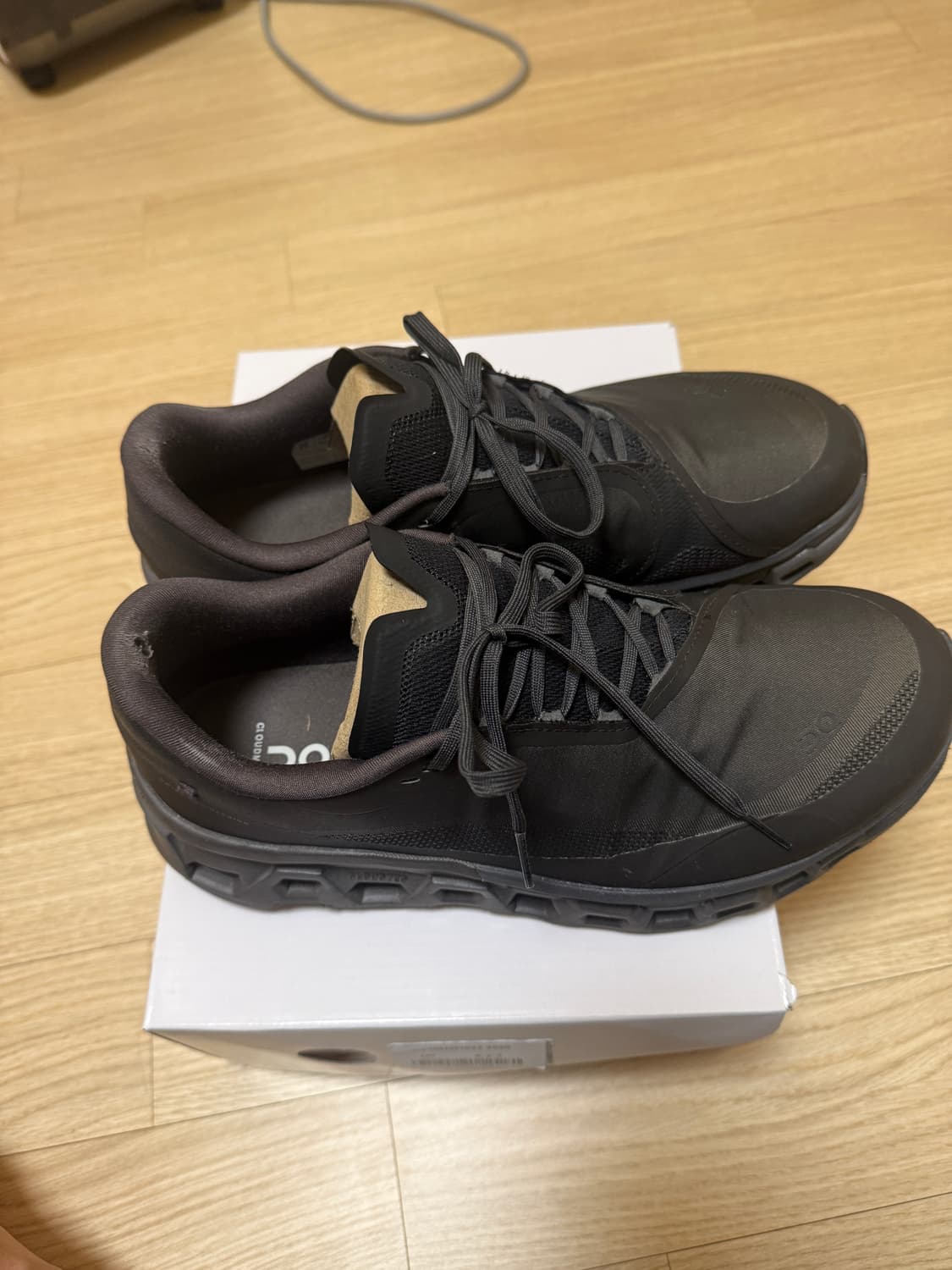 285) 359,000원 온 러닝 파프 클라우드 몬스터 2 쏜 브라운  상품이미지2