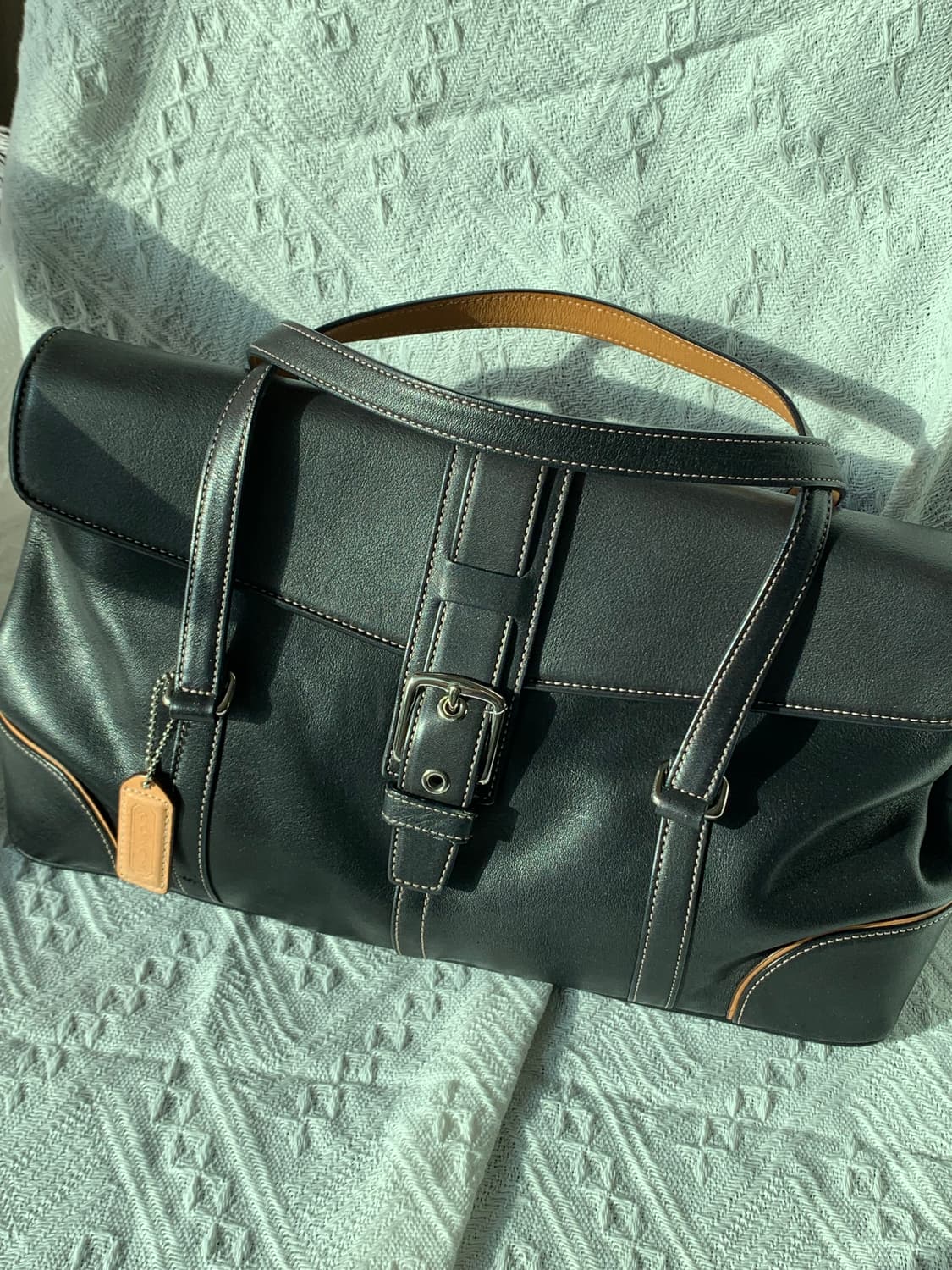 희귀 🖤 [S급] Coach 블랙 레더 베이지 포인트 버클백 상품이미지2