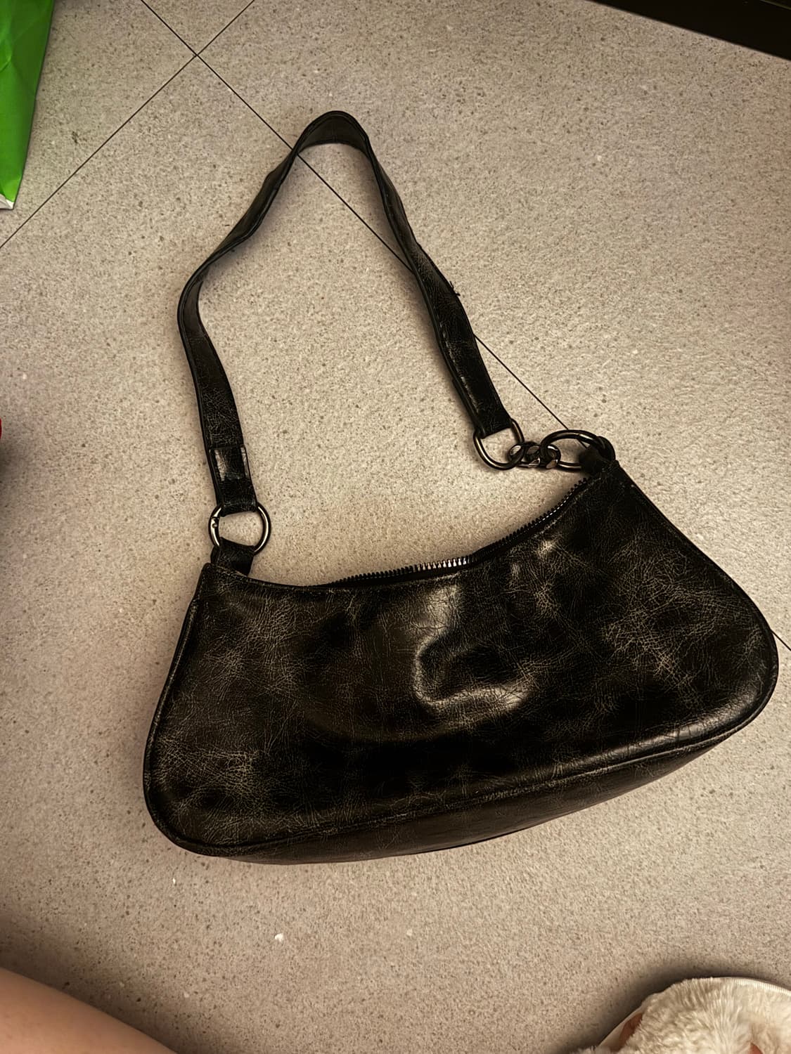 보세 블랙 가죽 숄더백 상품이미지3