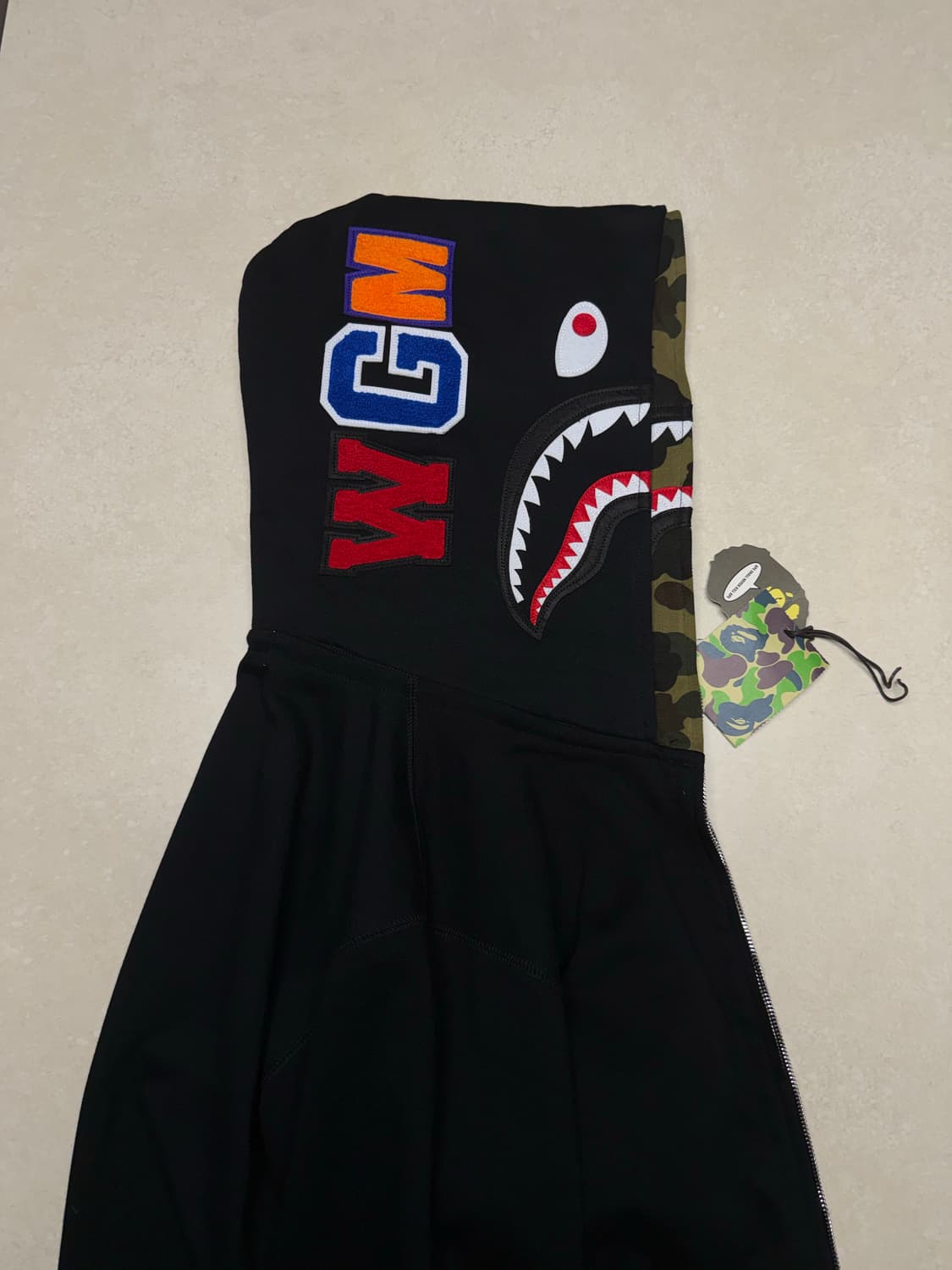 베이프 퍼스트 카모 더블샤크 후드집업 블랙 녹계 상품이미지1