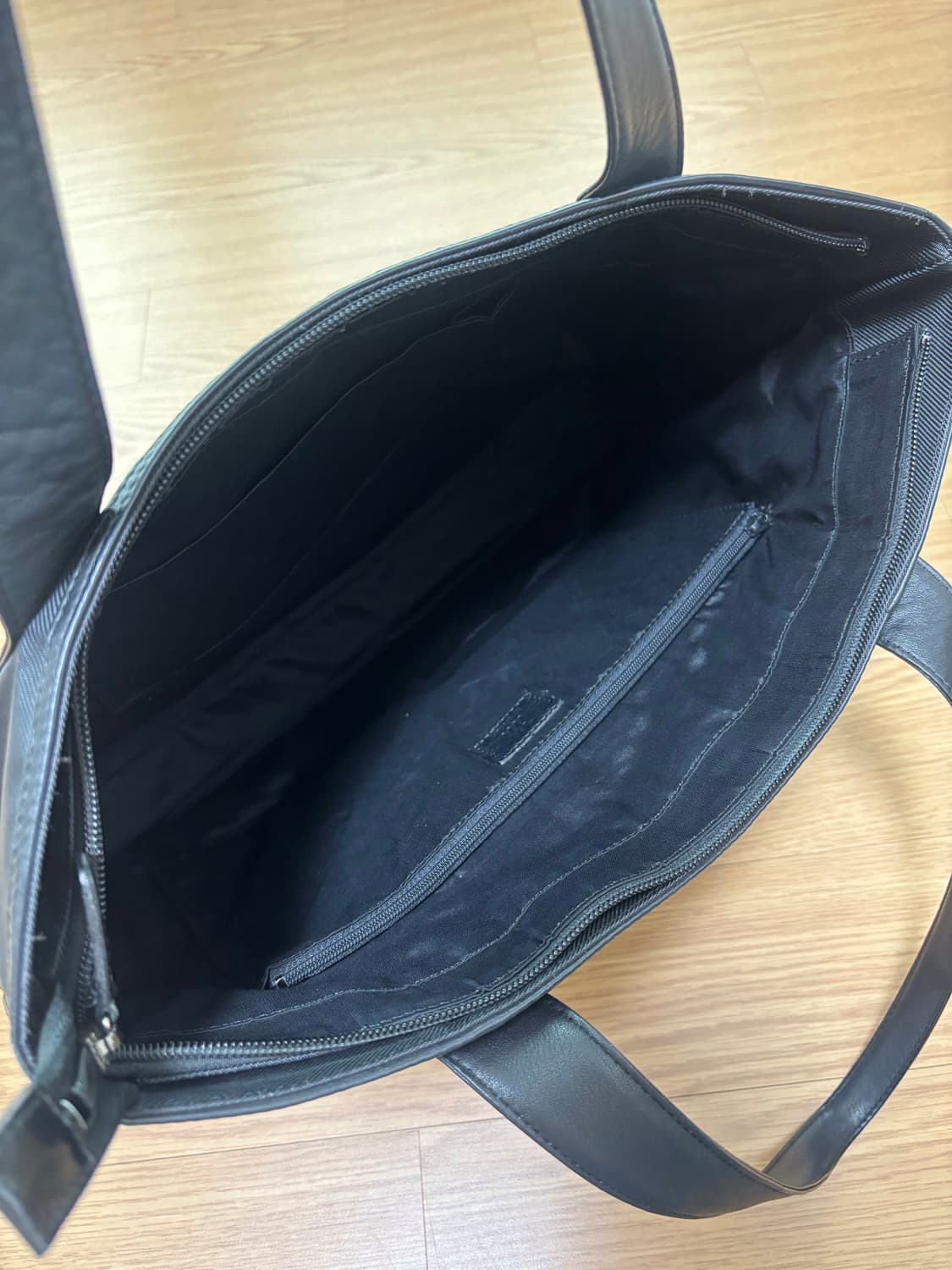 이세이미야케 im product 가죽 레더 토트백 상품이미지9