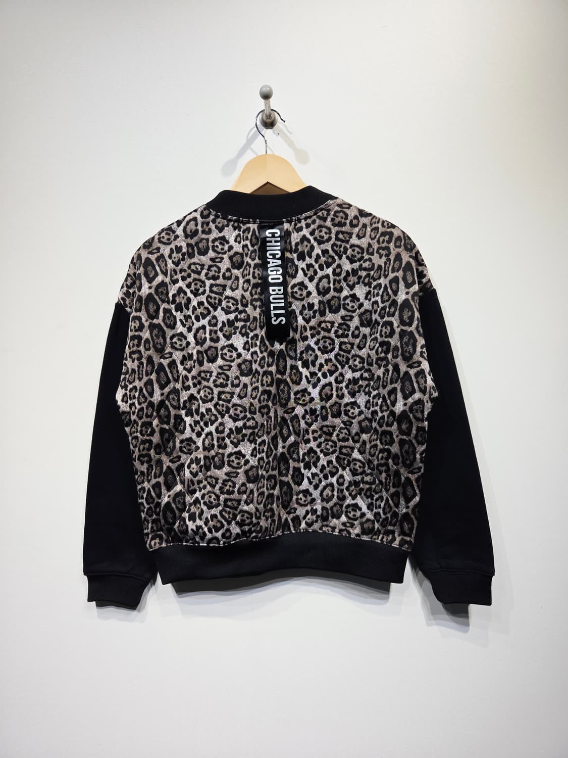 NBA 시카고 불스 레오파드 퀼팅 맨투맨 상품이미지6