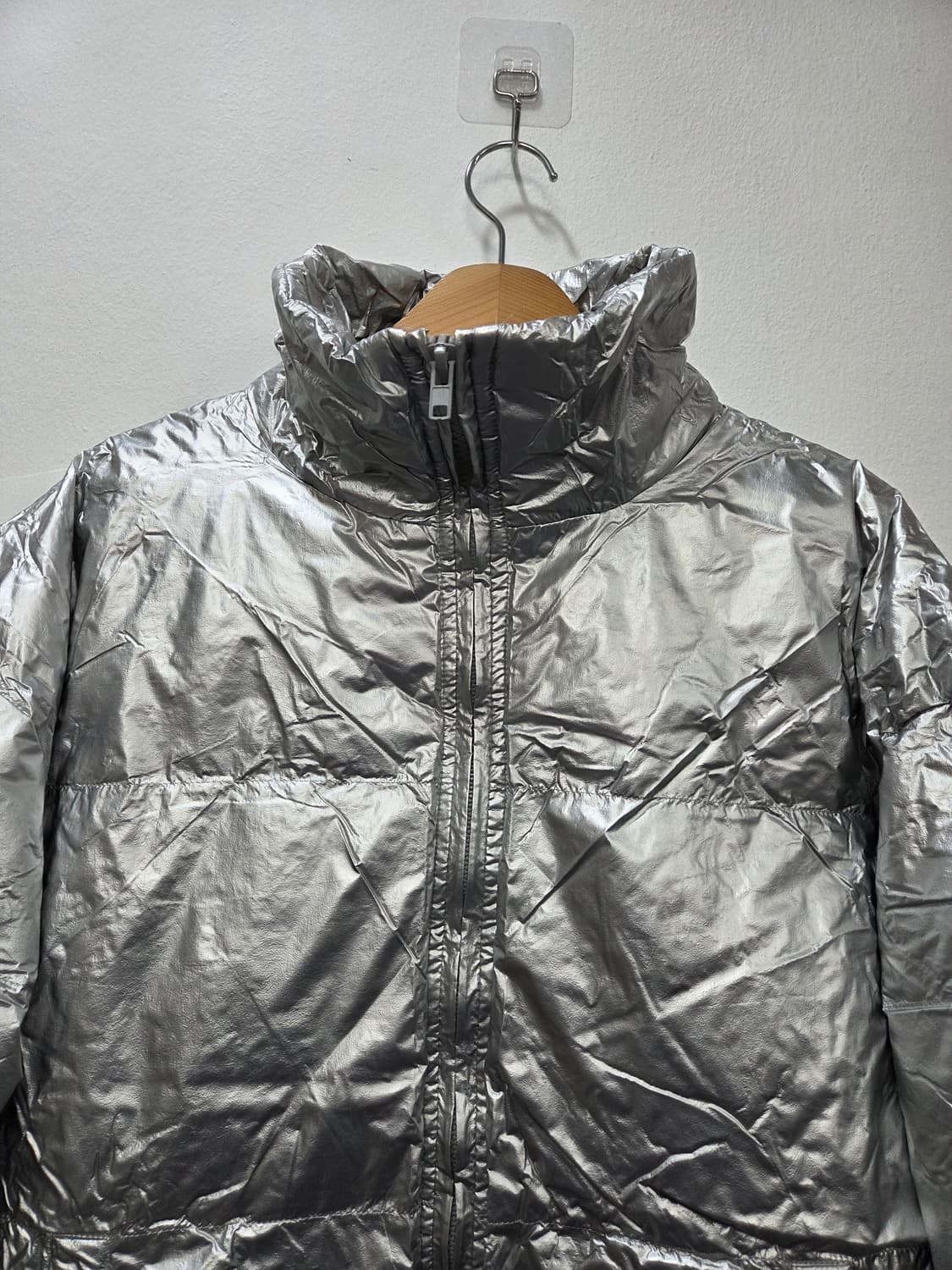 럭키파이브 실버메탈릭 글로시 샤이니 푸퍼 패딩 점퍼 free 박시 힙합 상품이미지3