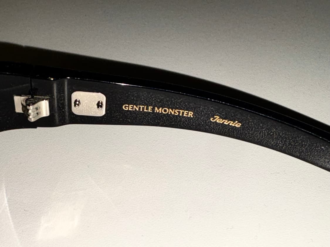 젠틀몬스터 젠틀살롱 슈브 드 니니 (블랙) 상품이미지4