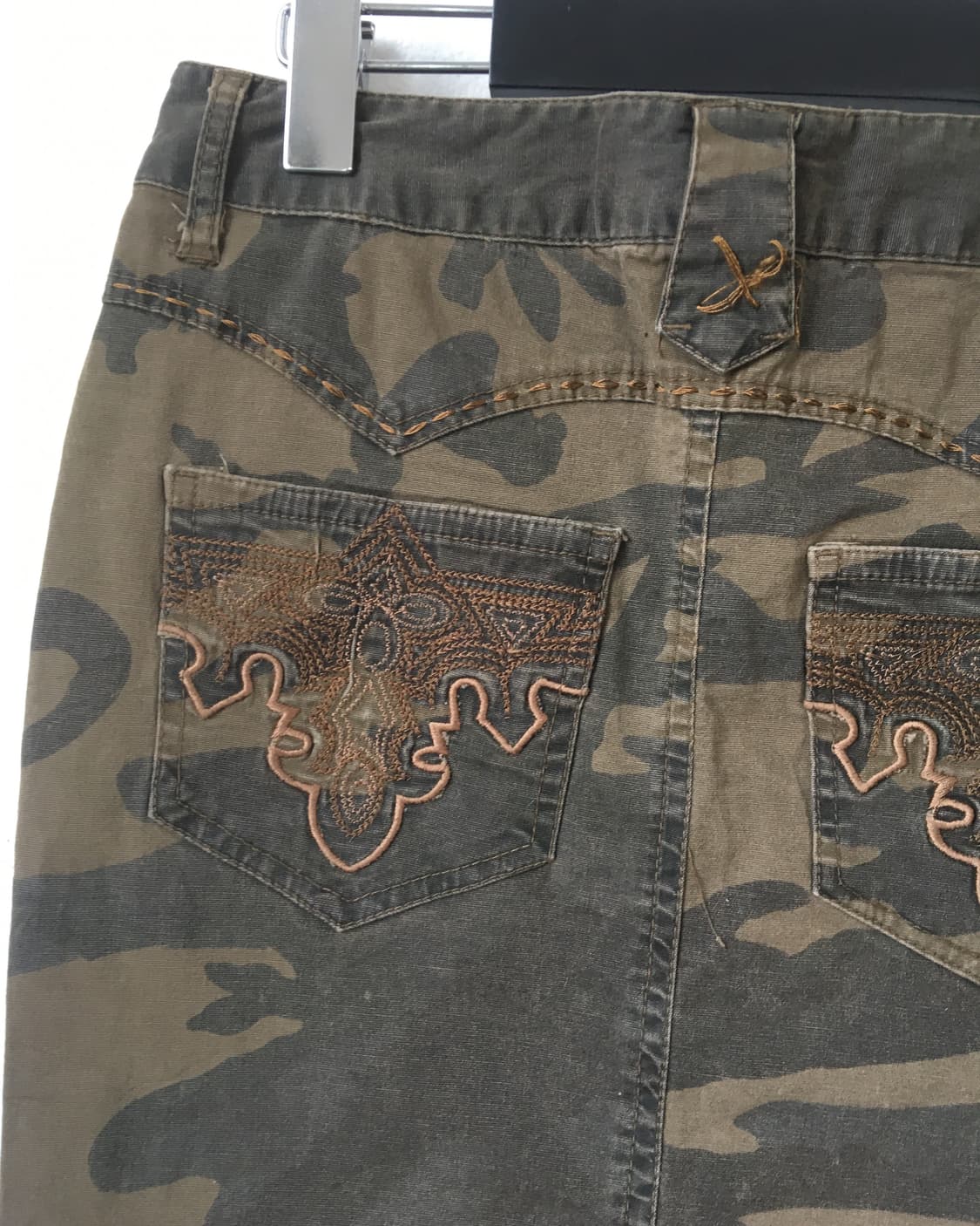 Back stitch point camo pattern skirt 상품이미지4