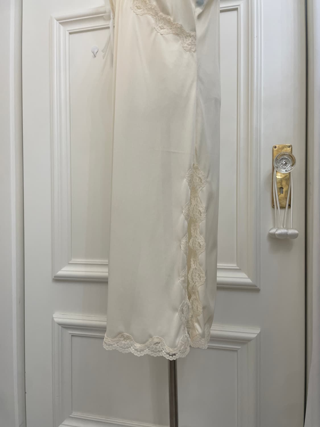coral ivory lace trim side slit slip 상품이미지8