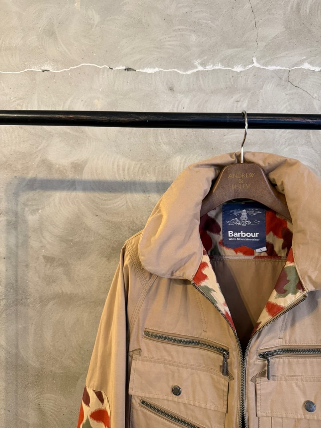 화이트 마운티니어링 X 바버 유틸리티 자켓 100 상품이미지2