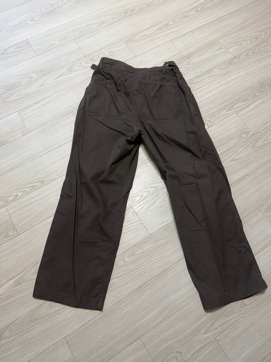 24ss 어나더오피스  산티아고 가먼트 팬츠 마일드 브라운 2 상품이미지3