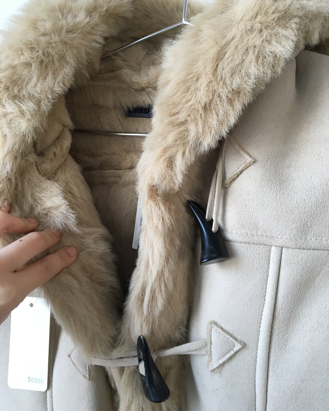 Fake fur duffle button hood coat 상품이미지4