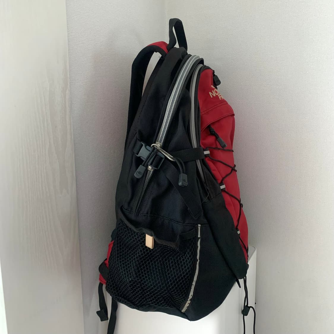 노스페이스 올드 보레알리스 검빨 백팩 상품이미지4