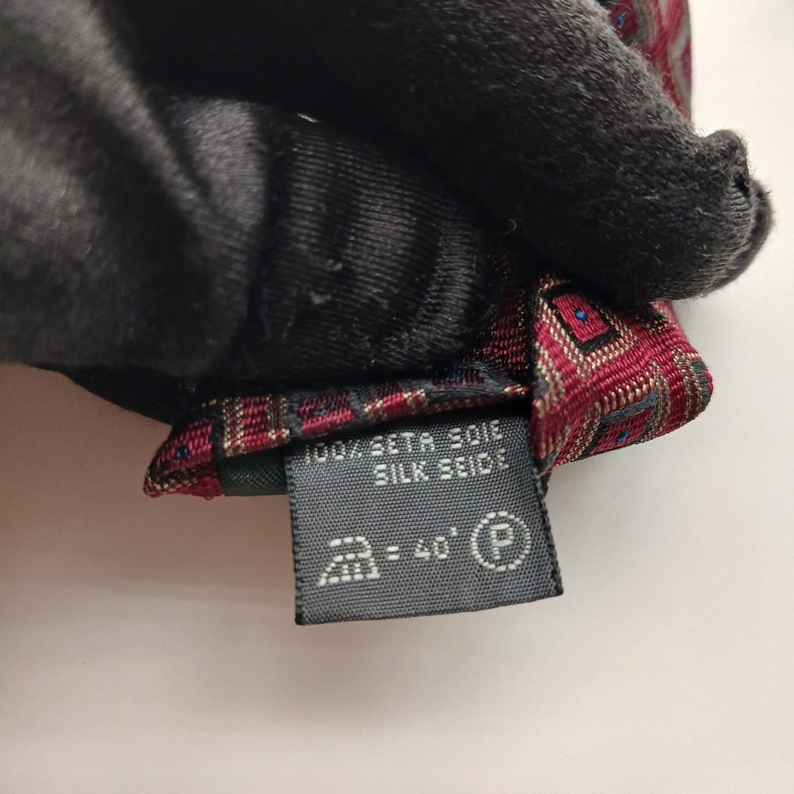 제냐 실크 버건디 다이아몬드 패턴 넥타이 9.2cm B등급 A18543
 상품이미지9