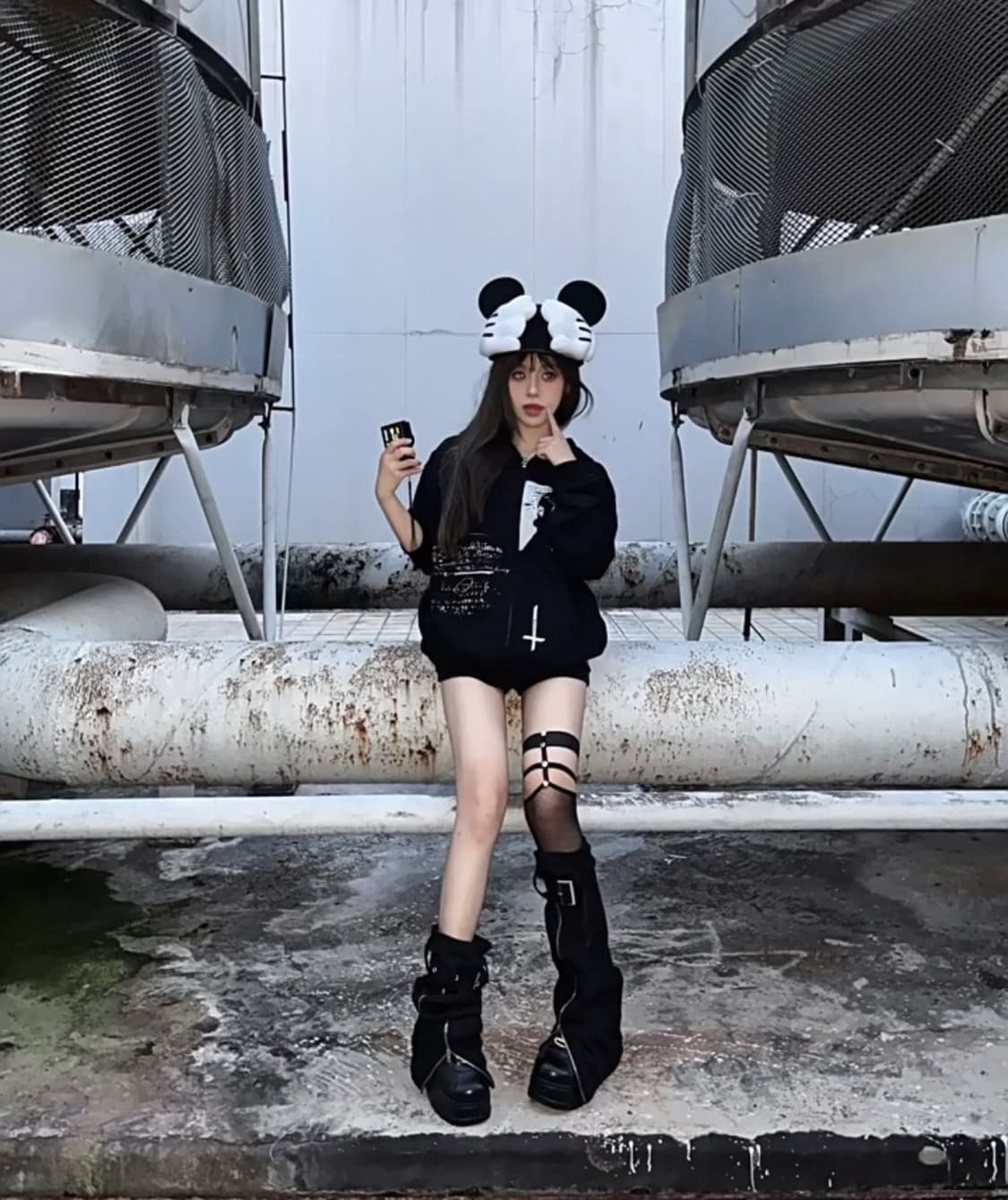 Night Reliquary Zip Hoodie 상품이미지3