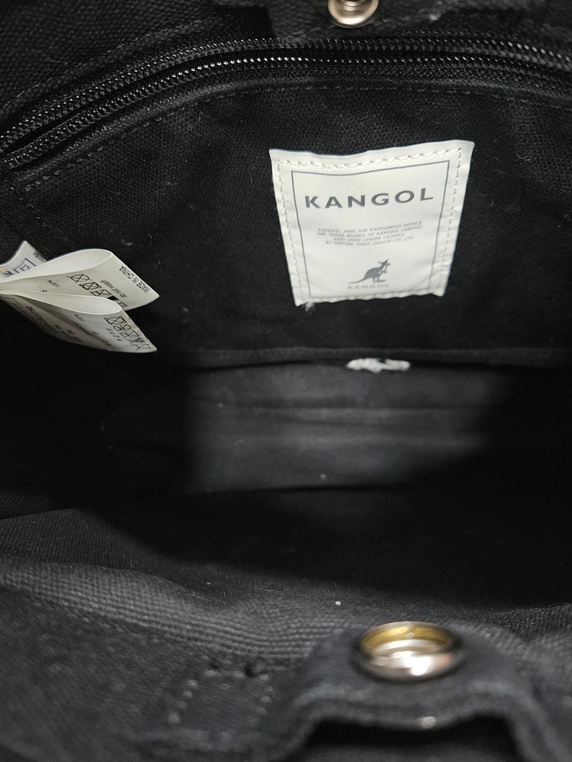 캉골(KANGOL) 조이 캔버스 크로스백 블랙  상품이미지6