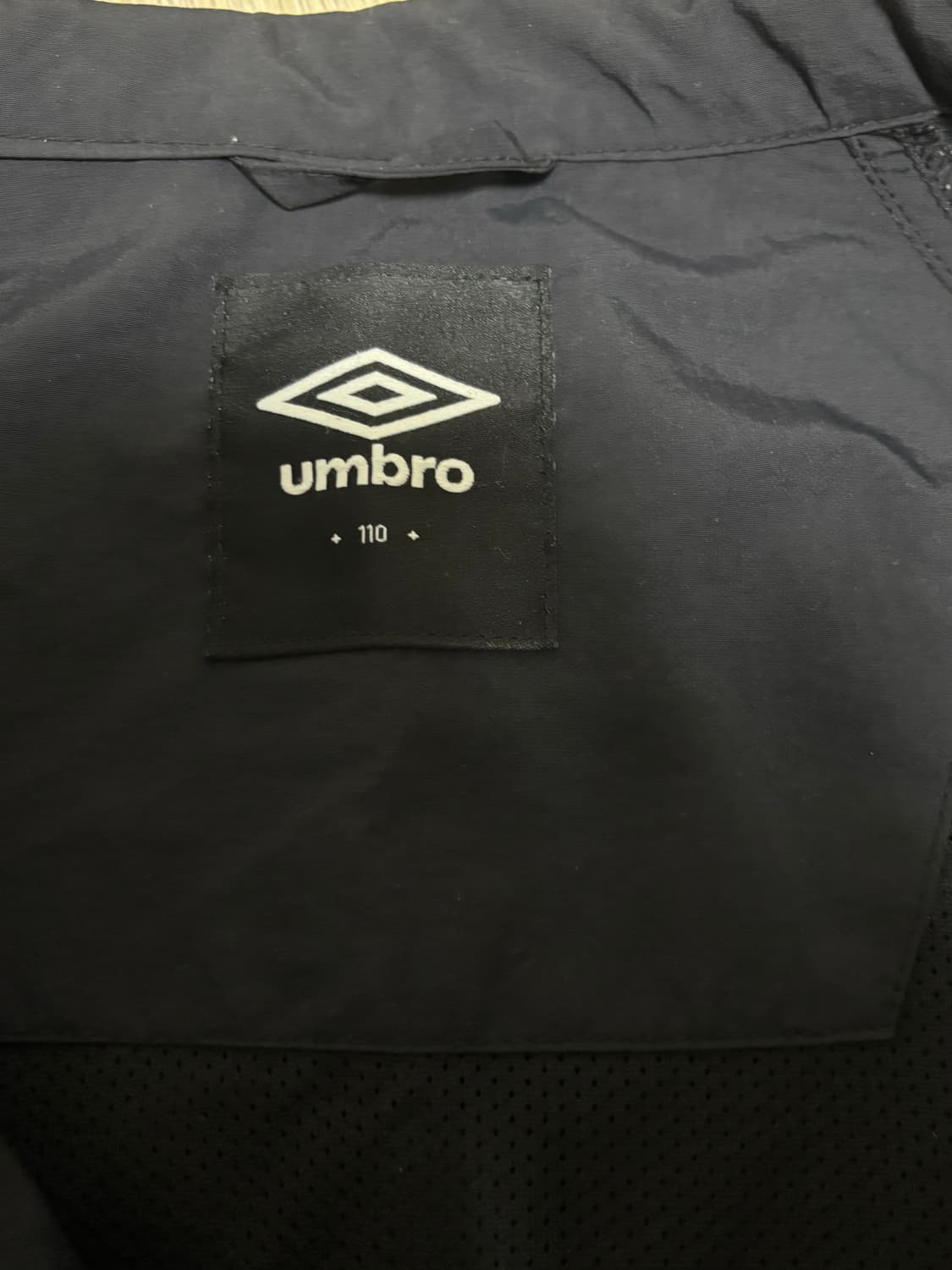 엄브로 바람막이 블랙 그레이 상품이미지2