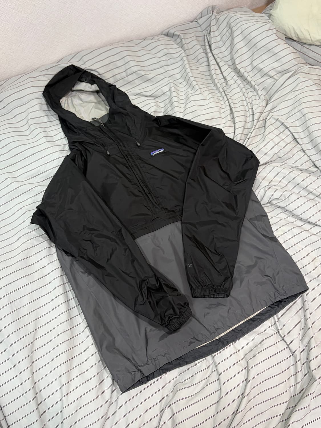 파타고니아 토렌쉘 아노락 블랙 L 상품이미지1