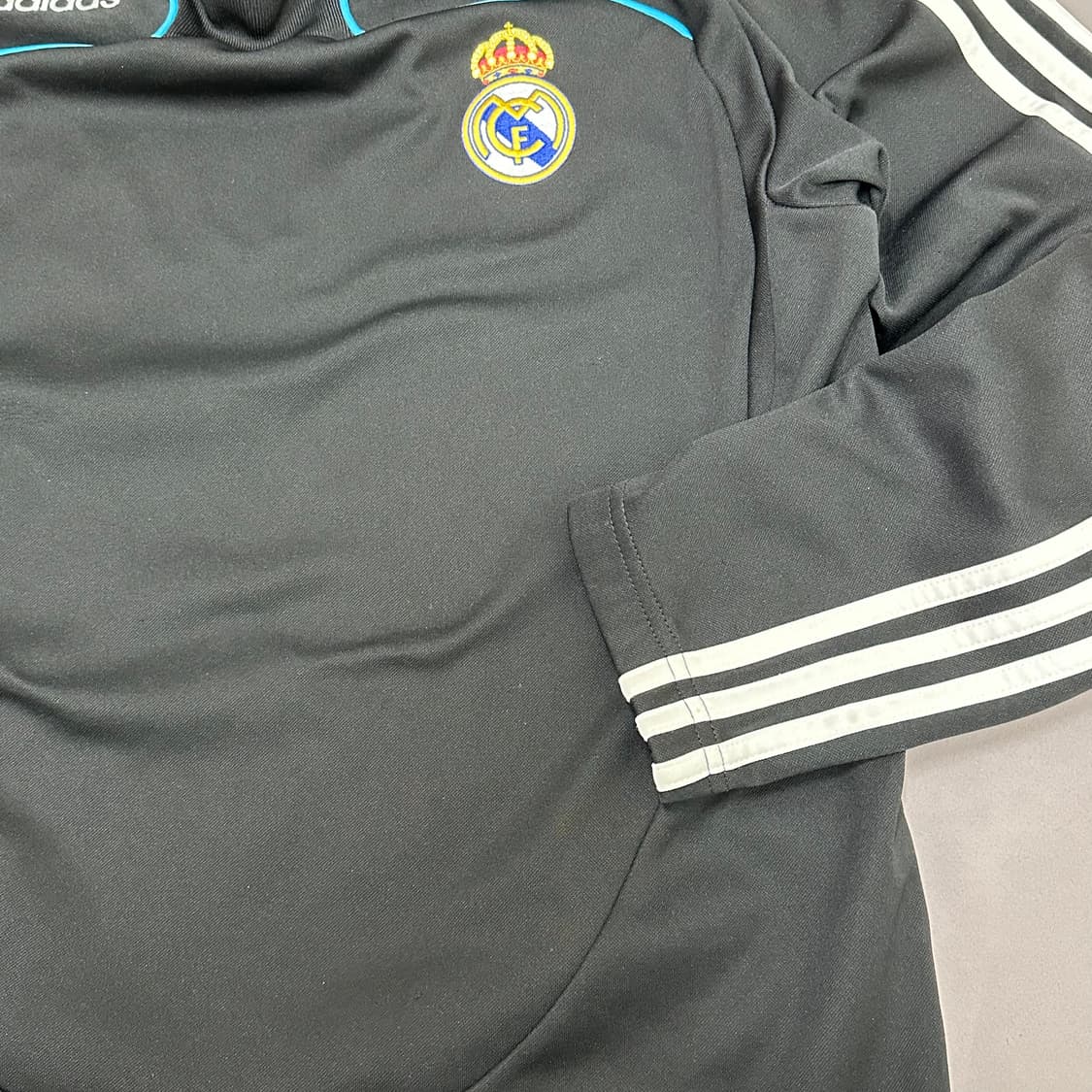 아디다스 00s 올드스쿨 레알마드리드 스웨트 100 상품이미지7