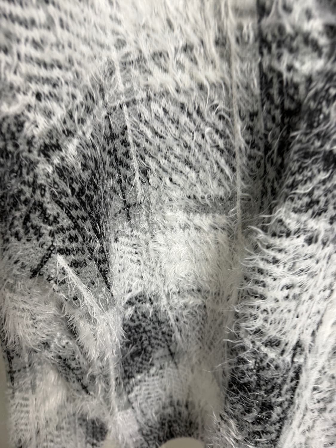 [XL] 스투시 헤어리 플래드 가디건 화이트 상품이미지5