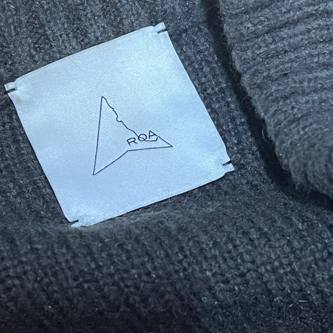 ROA Hiking Mohair Cardigan 상품이미지6