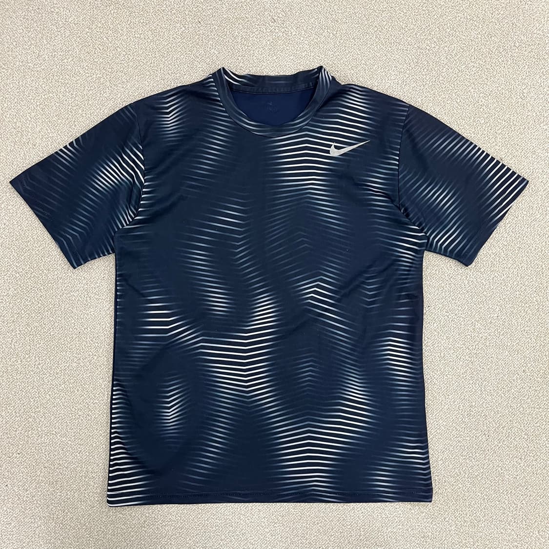 실측확인 나이키 드라이핏 기능성 반팔 0220M 상품이미지1