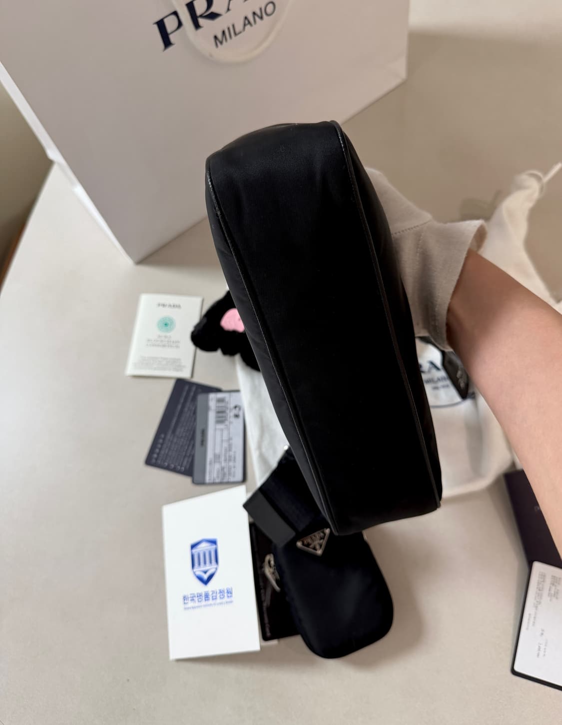 정품 프라다 리에디션 호보백  상품이미지6