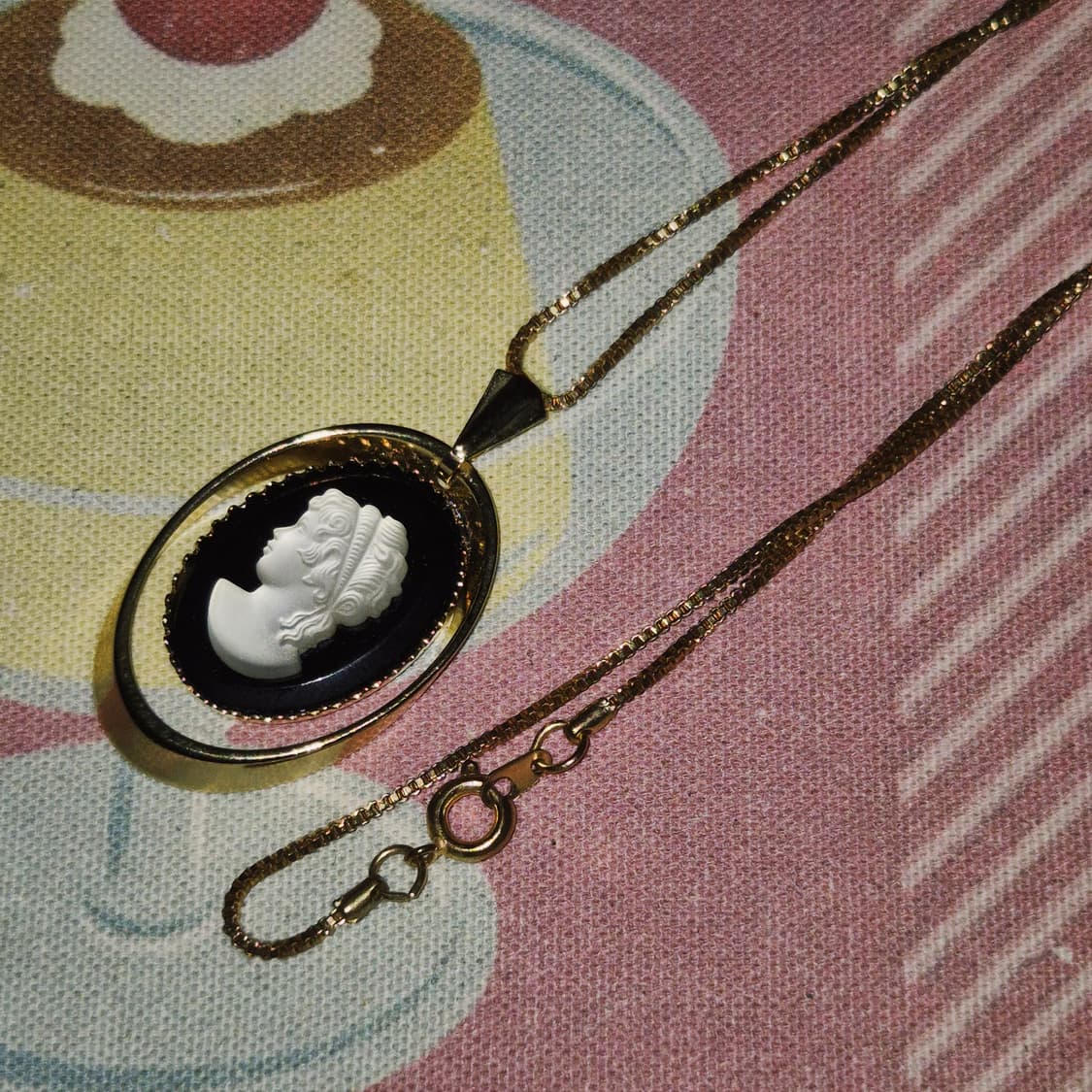 70s 일본 엔틱 여인 불투명 카메오 목걸이 상품이미지7
