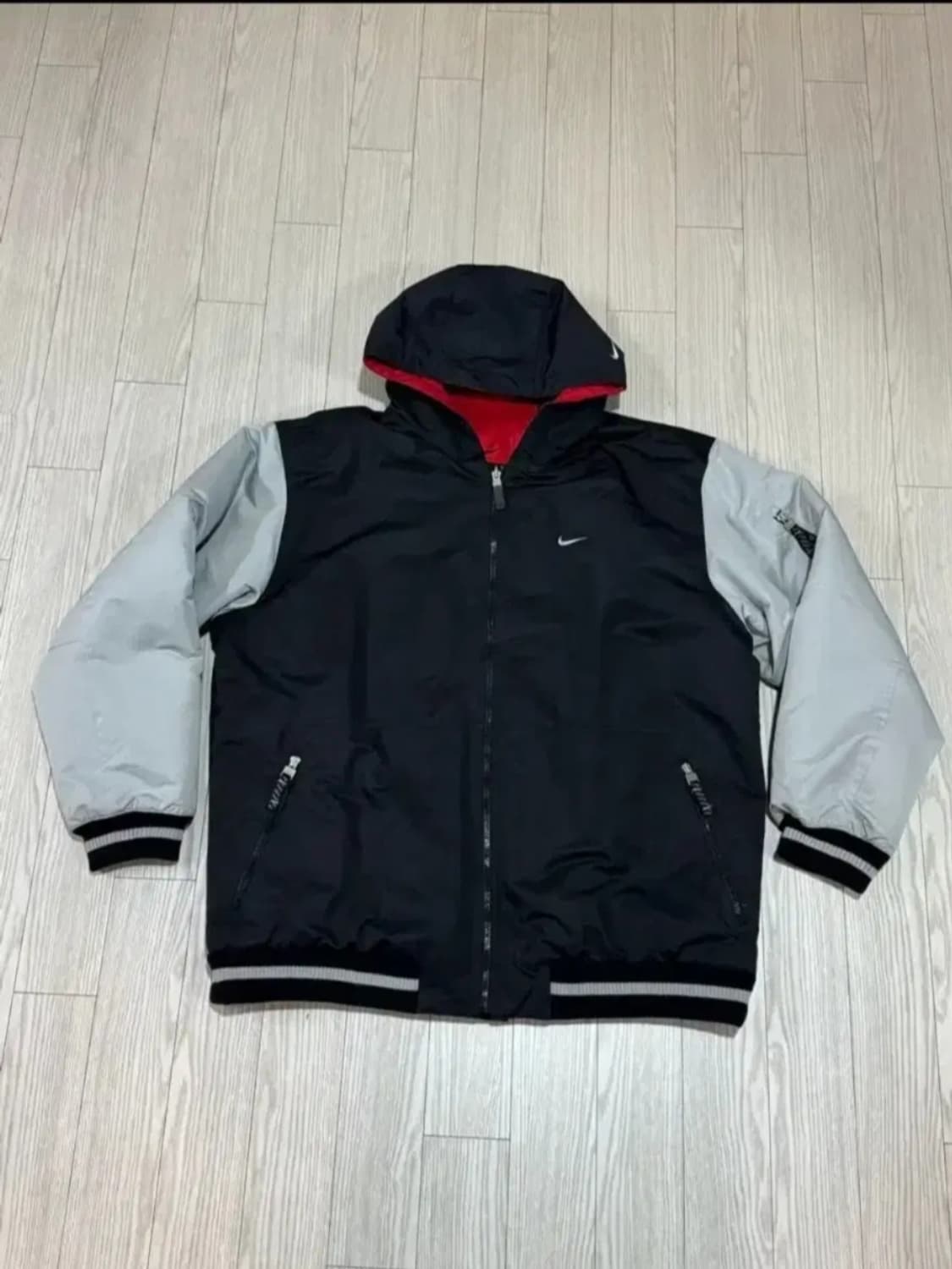 빈티지 나이키 리버시블 아우터

112~115느낌 상태 양호 상품이미지1