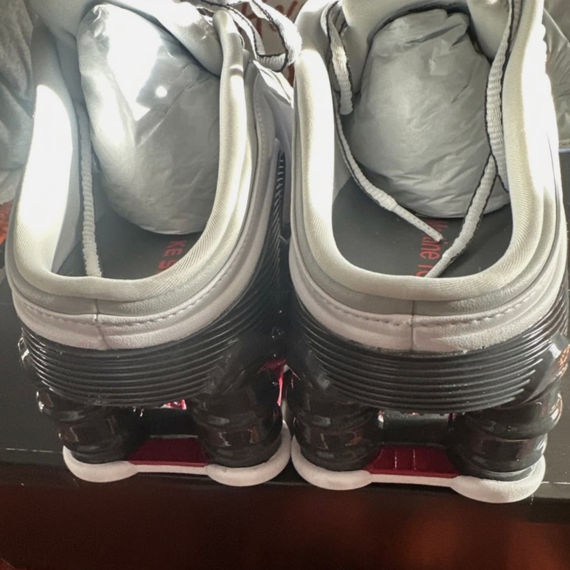 마틴로즈 나이키 샥스 275 상품이미지3