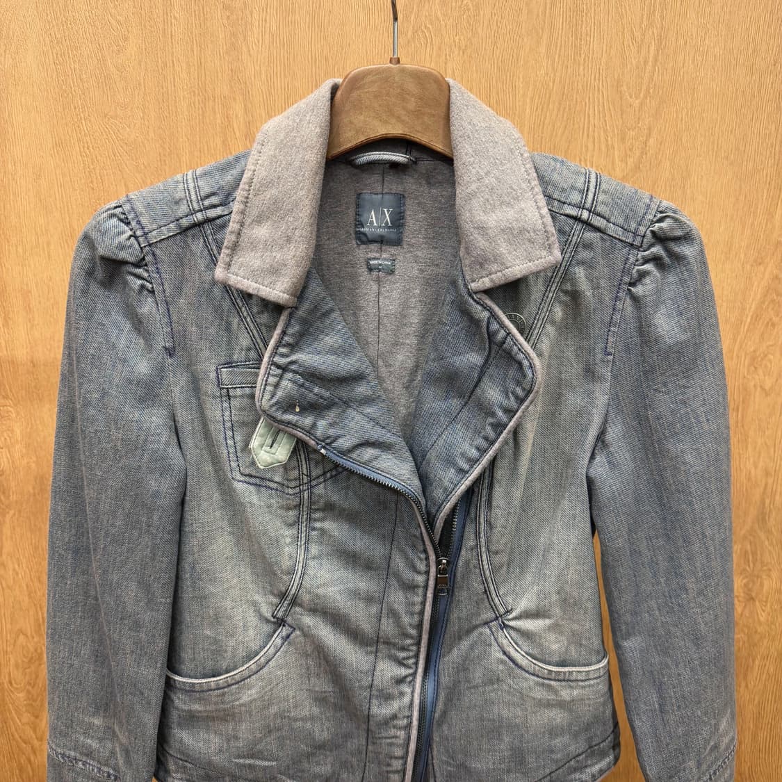 아르마니 익스체인지 긴팔 카라넥 집업 사선 지퍼 디테일 빈티지 그레이 상품이미지4