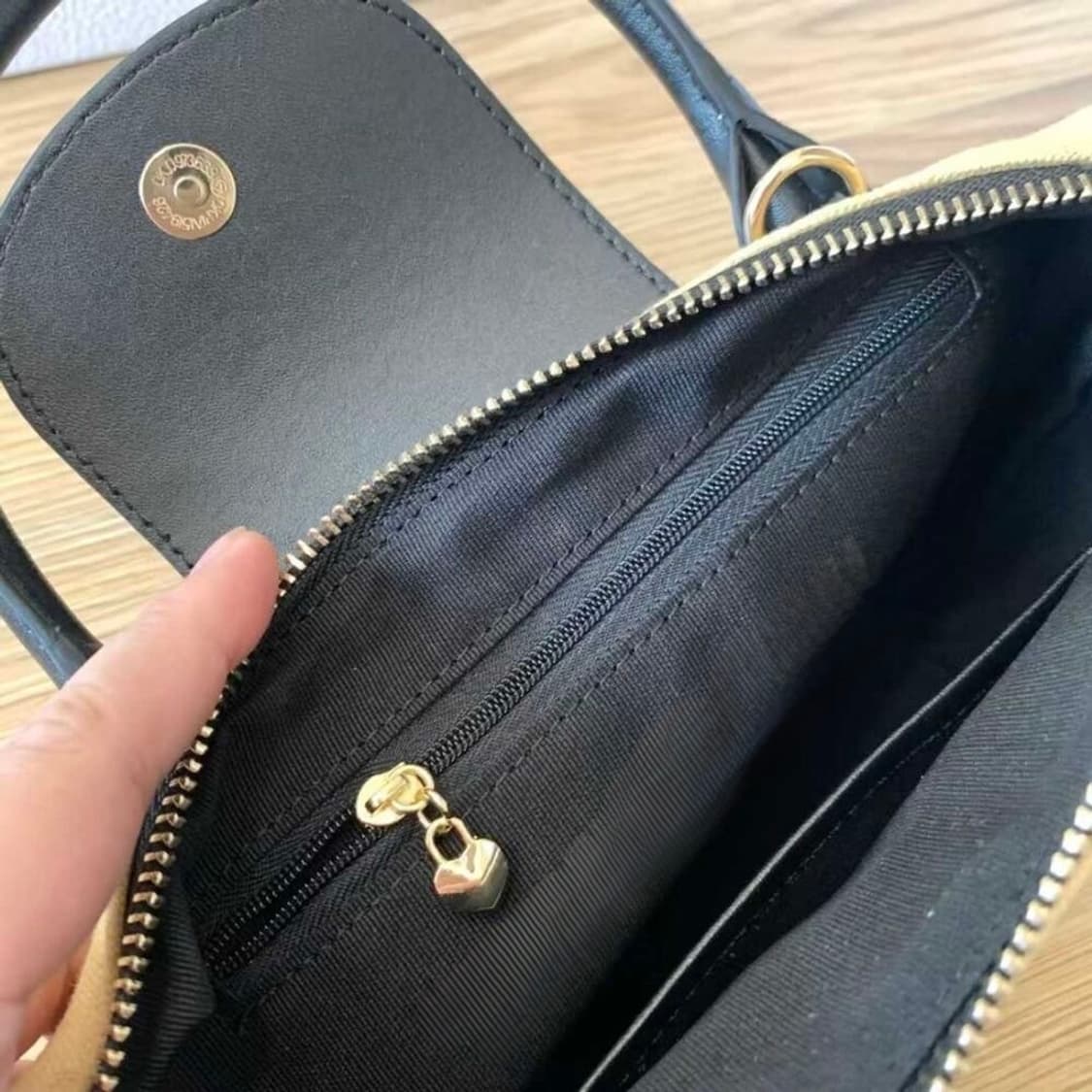 깜짝세일(새상품)정품 디올 리미티드 미니 핸들백 크로스백 상품이미지6