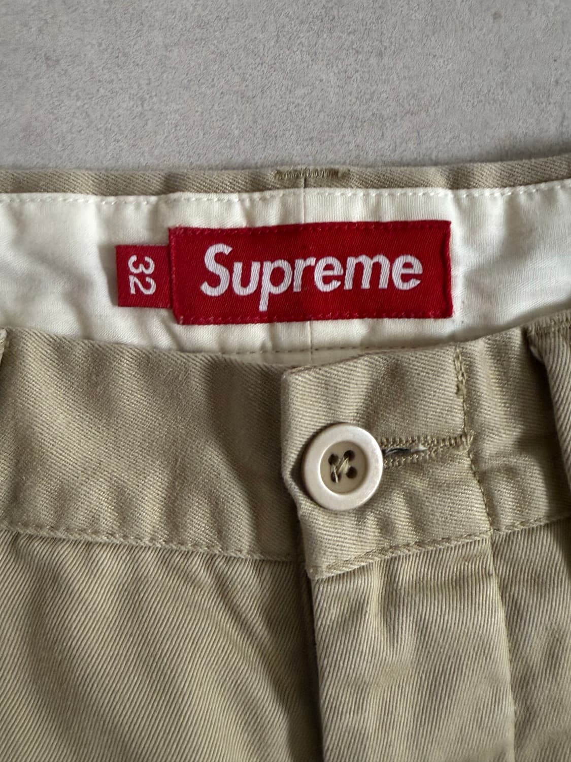 (32) 슈프림 핀업걸 치노팬츠 베이지 상품이미지4