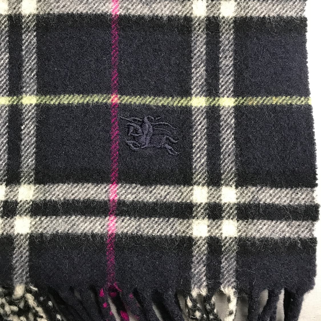 버버리 정품 램스울 머플러 네이비 상품이미지4