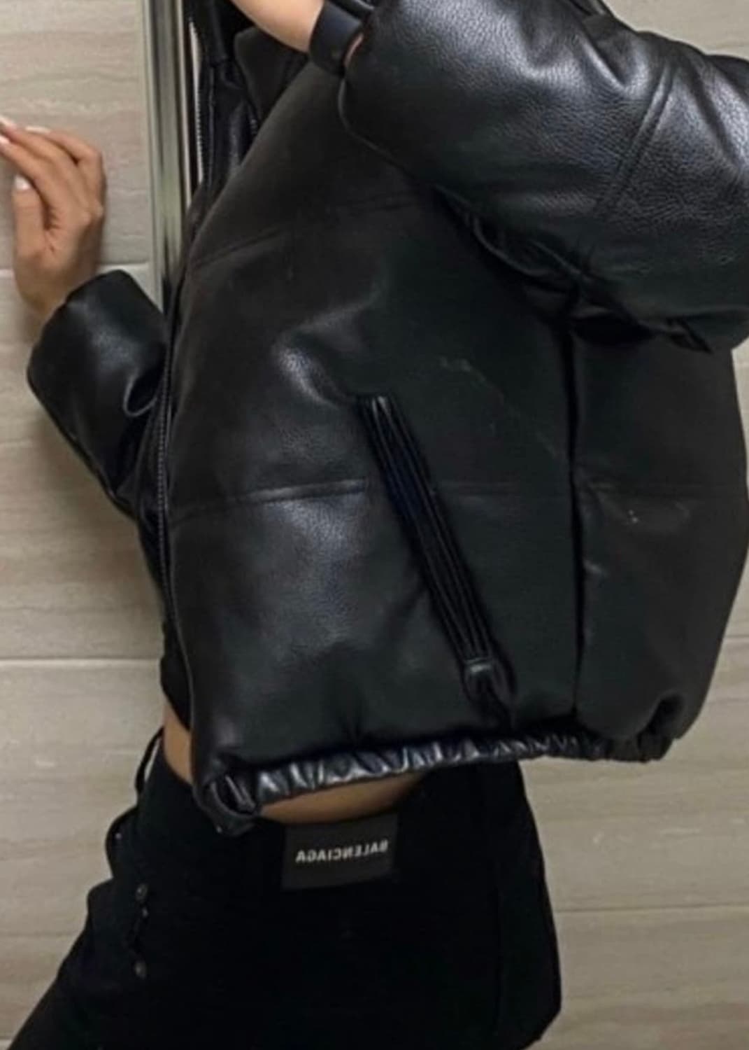 오도어 숏 레더 패딩 상품이미지2