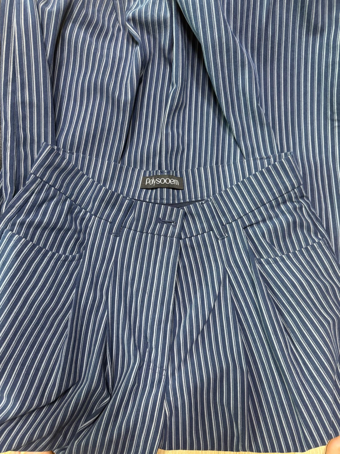 폴리수엠 STRIPE OVERSIZED TUCK PANTS 2사이즈 상품이미지3