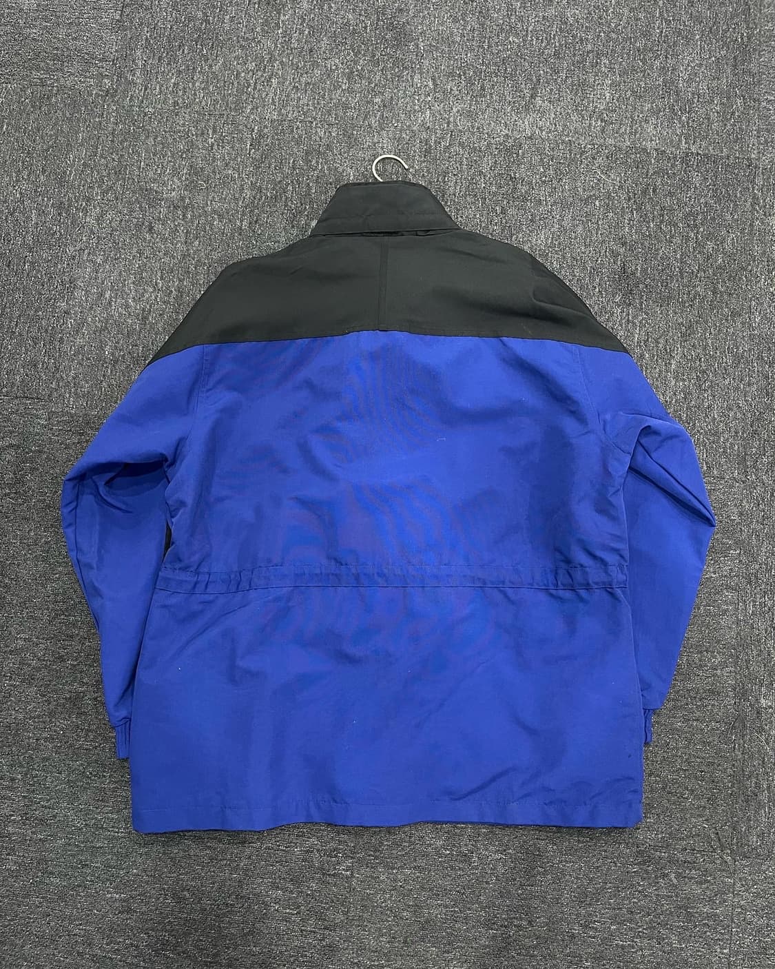 칼하트 바람막이 상품이미지2