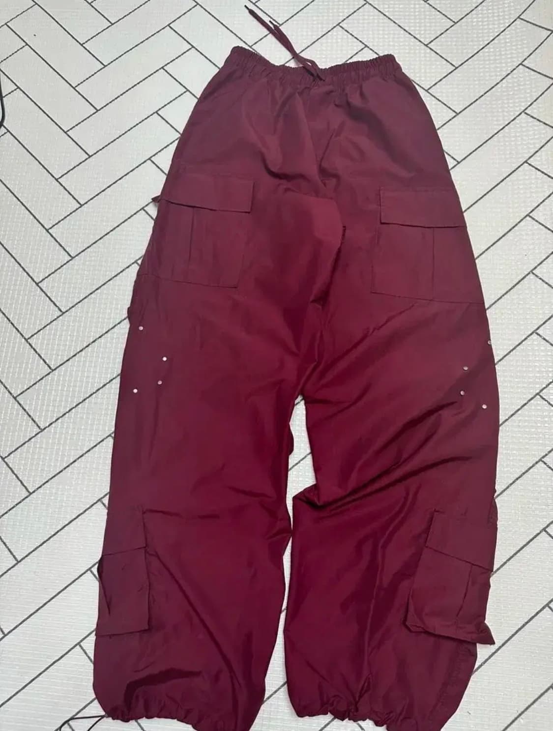 노쿨러스 푸파 셔링 카고팬츠 버건디 2 상품이미지2